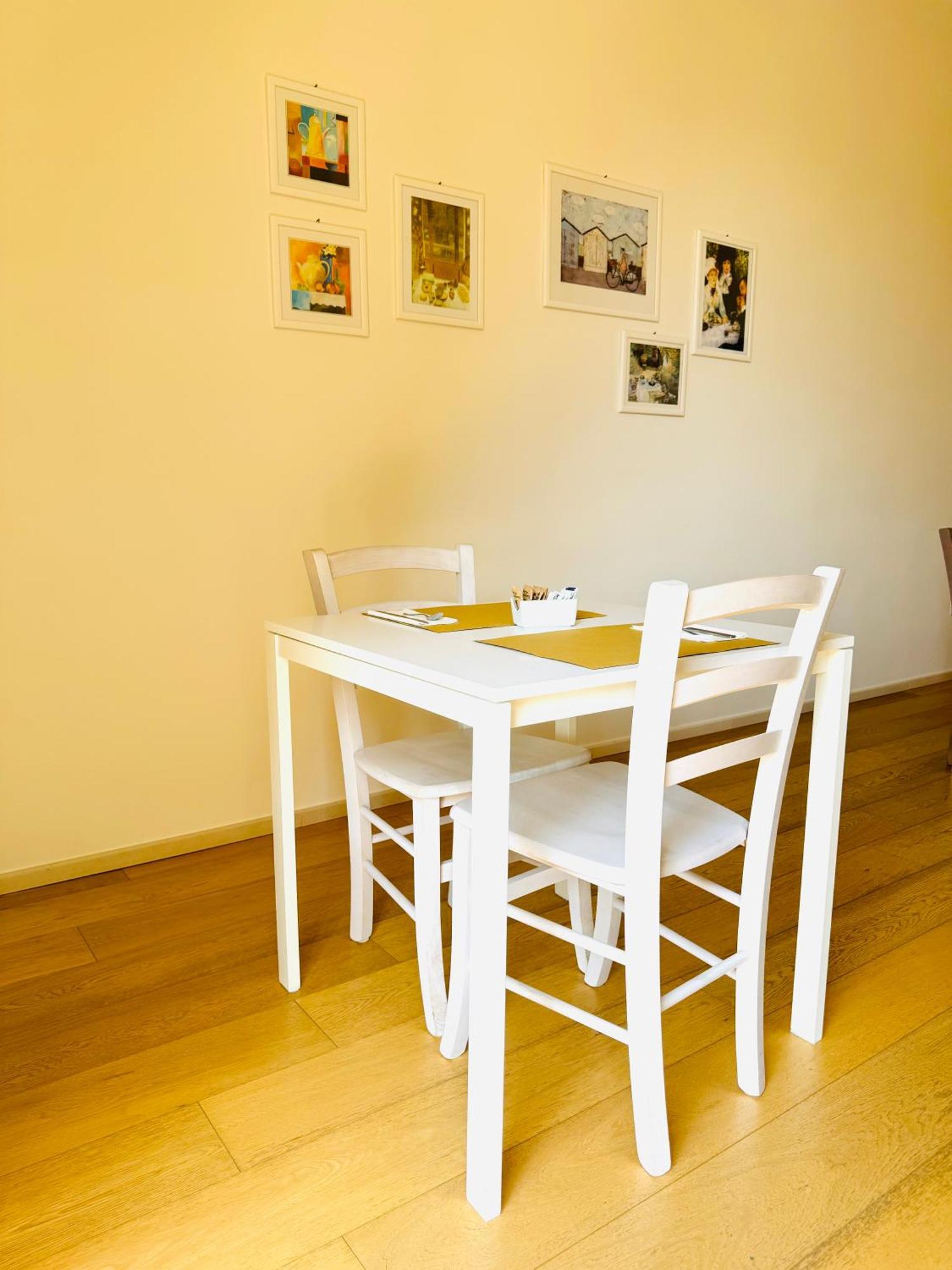 Alsecondopiano B&B Gioia Del Colle Bagian luar foto